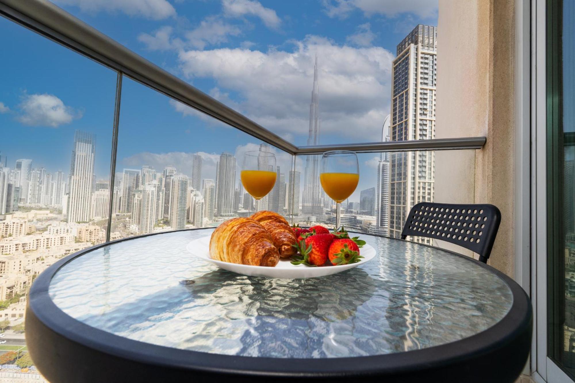 Upgraded Apartment With Stunning Burj Khalifa View Dubai Exterior foto